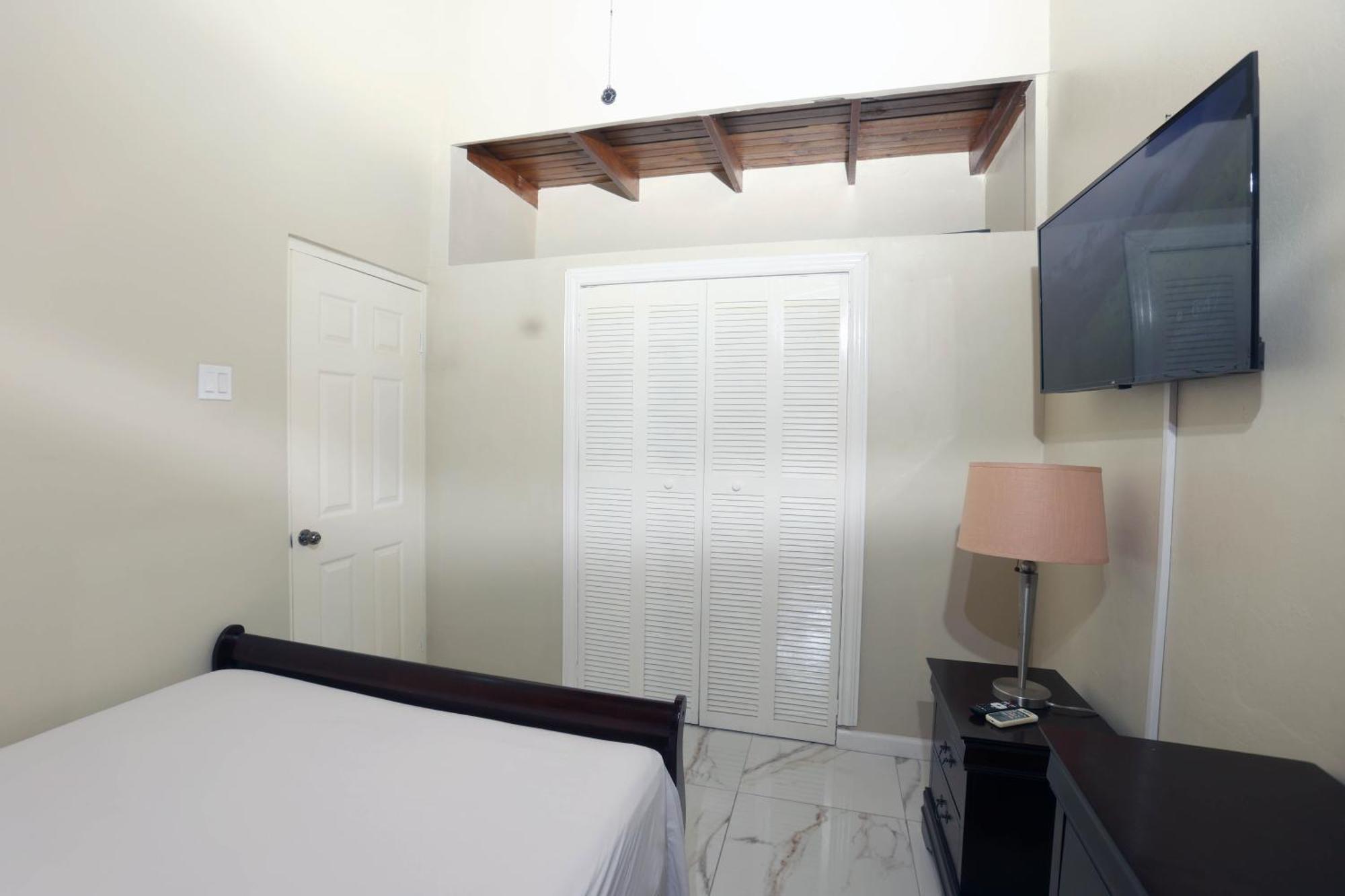 Spacious Luxury 3 Bed Rooms In Kingston Exteriér fotografie